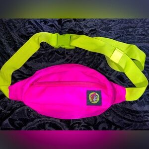 Buc-ees Fanny pack